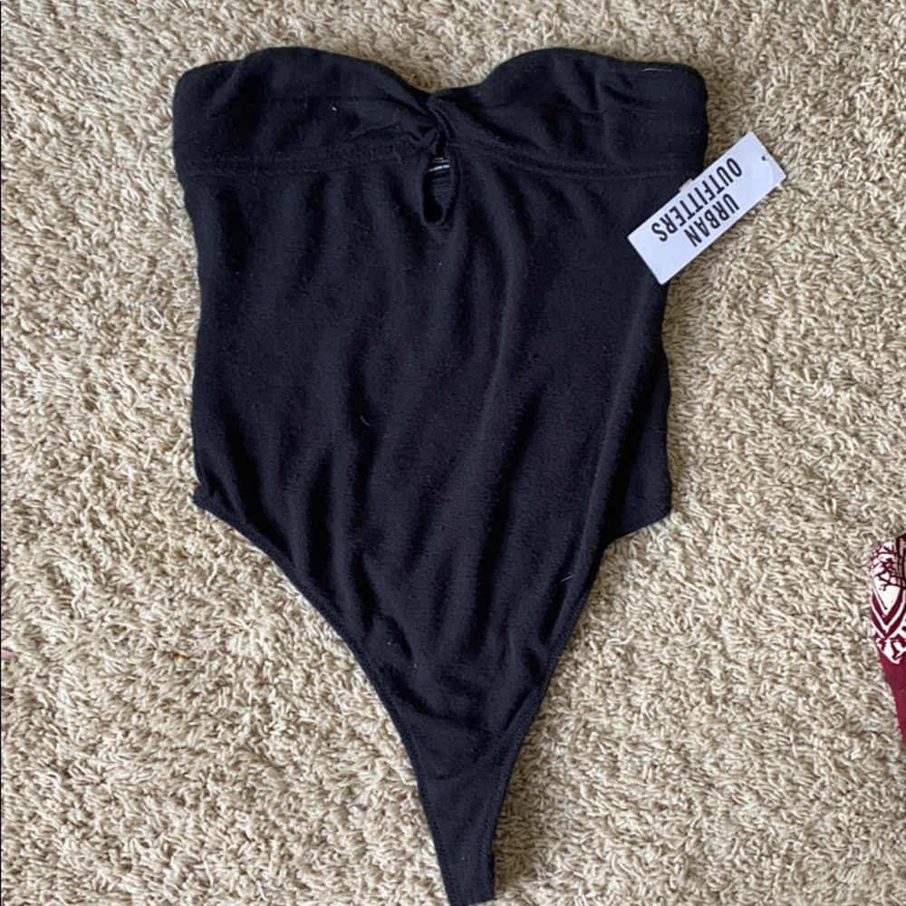 Strapless bodysuit